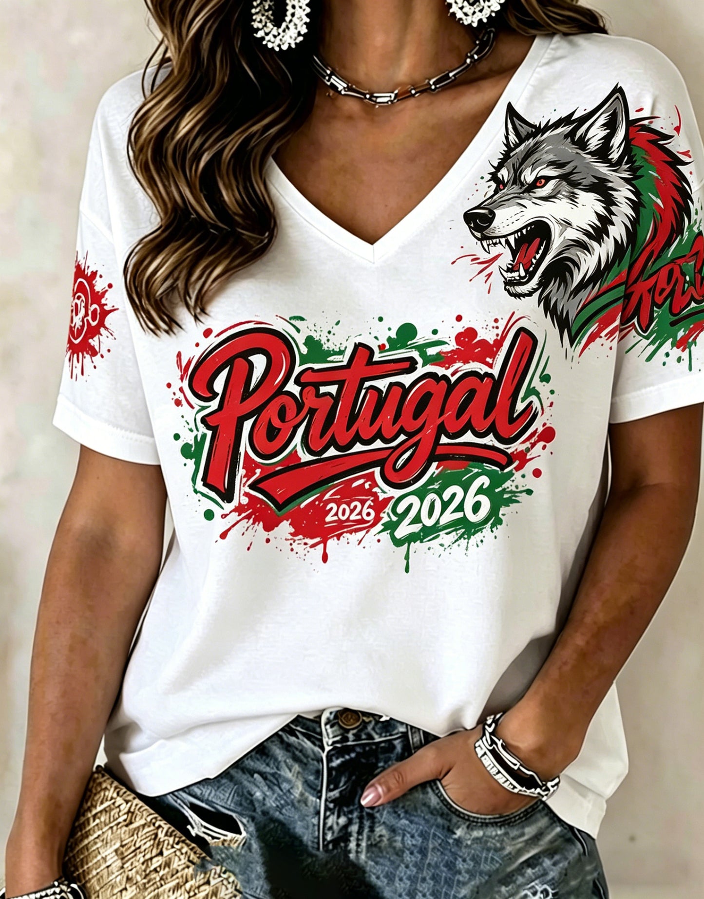 Camiseta com Gola em V e Estampa Artística de Apoio à Seleção Feminina de Futebol de Portugal